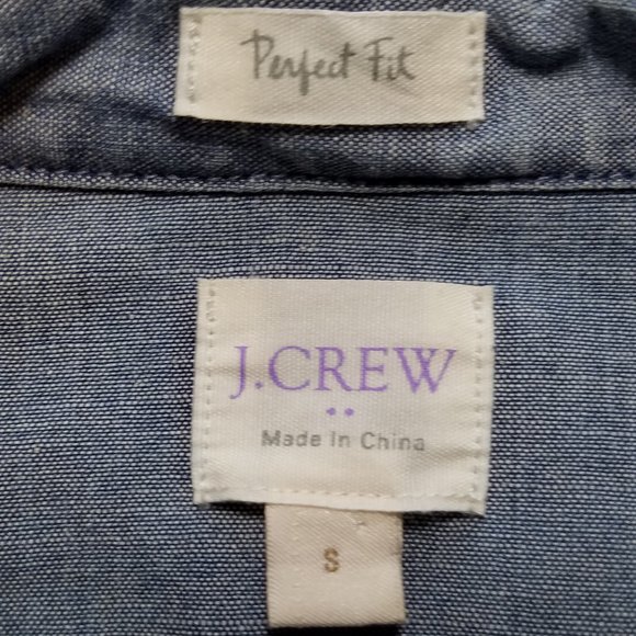 J. Crew Factory Perfect Fit Blue Chambray Long Sleeve Button Down Shirt - Picture 2 of 11